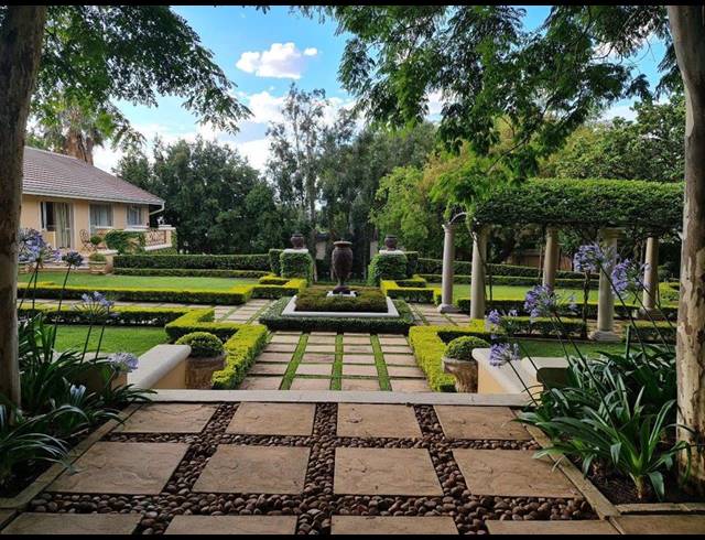 5 BEDROOM HOUSE FOR SALE IN CASHAN